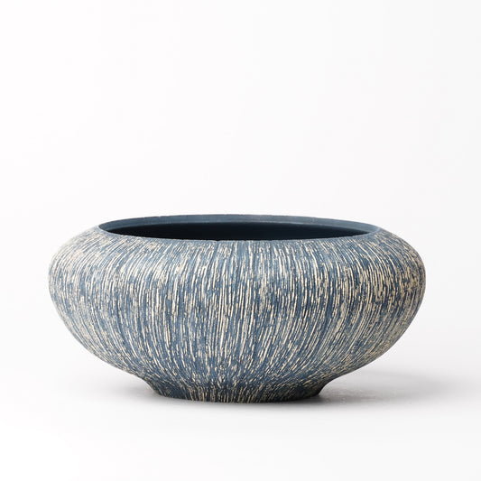 Nobuko Konno planter Blue