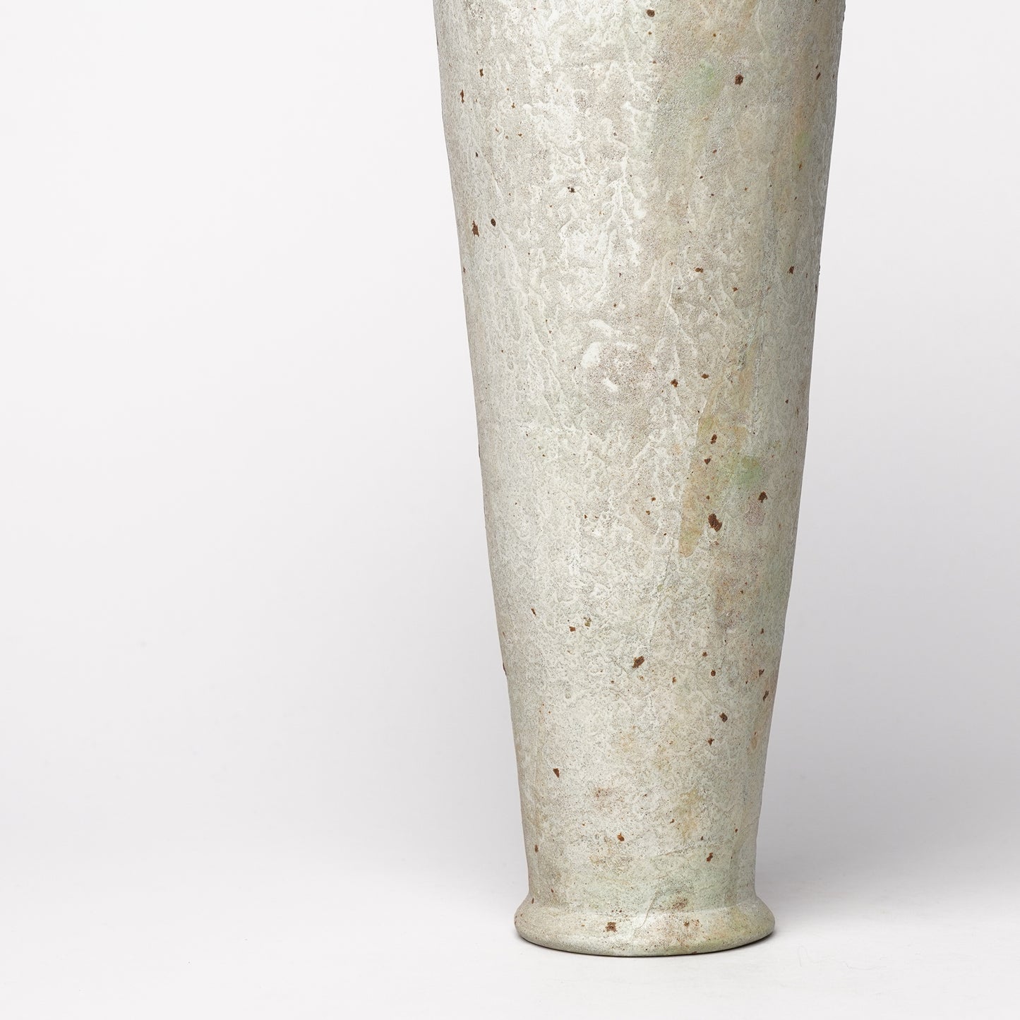 Tomomi Mizutani Vase