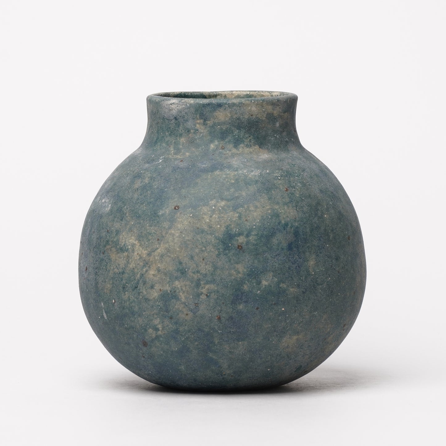 Tomomi Mizutani Vase