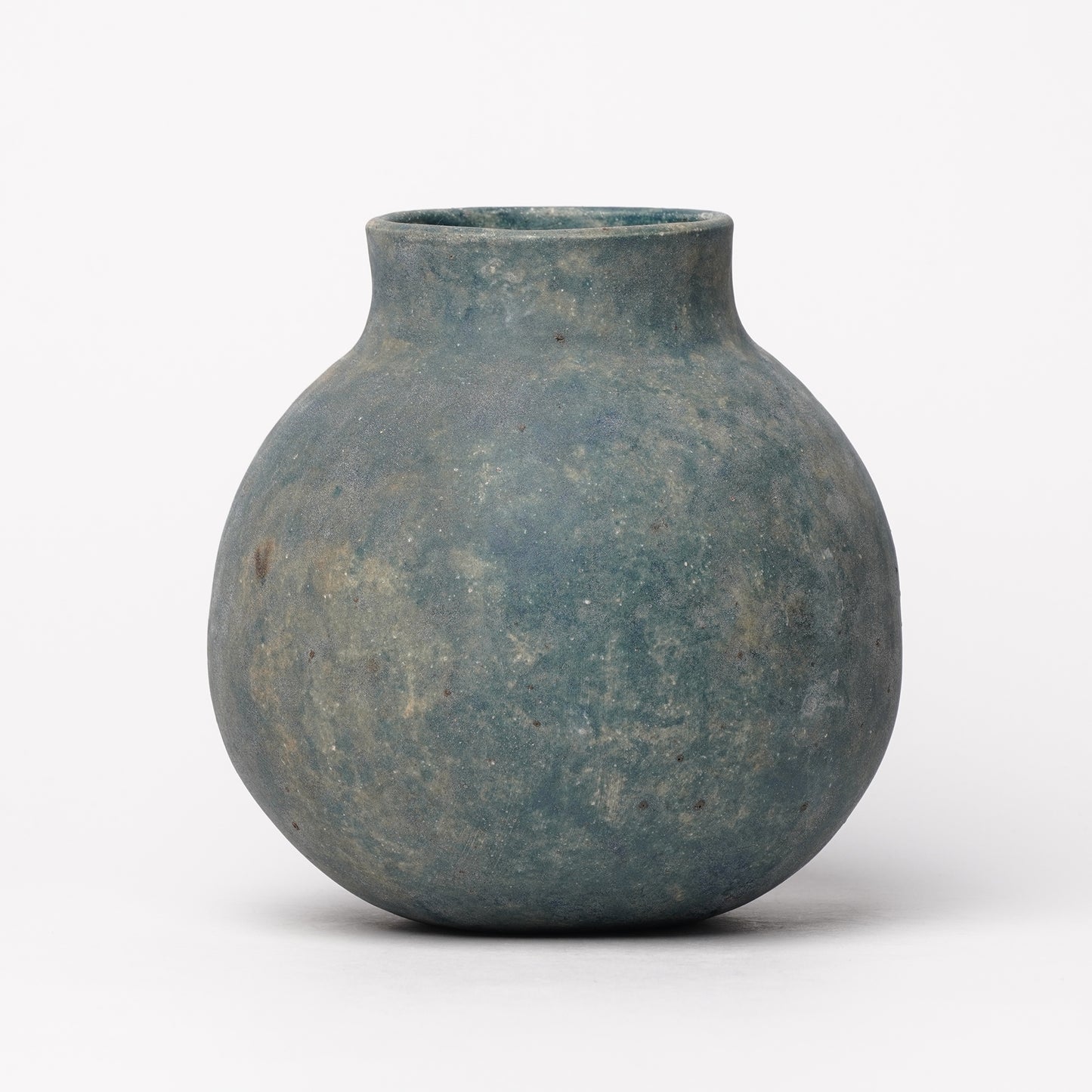Tomomi Mizutani Vase