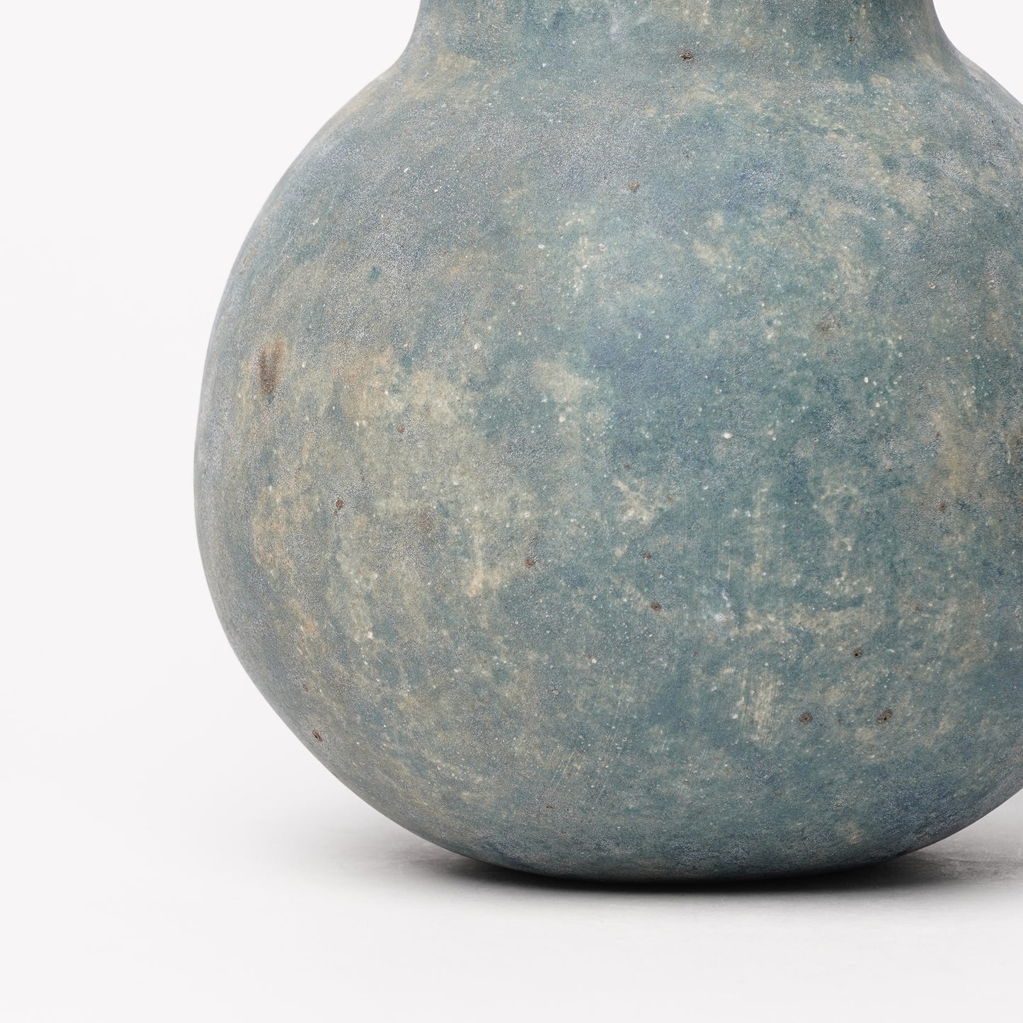 Tomomi Mizutani Vase