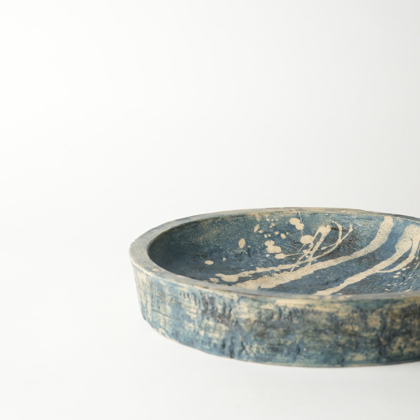 Nobuko Konno Caldera Plate Medium