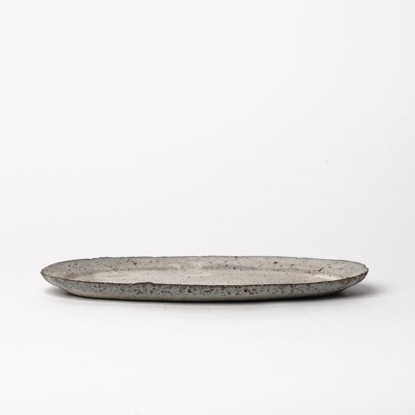 Akiko Yanagawa Oval Rim Plate S White