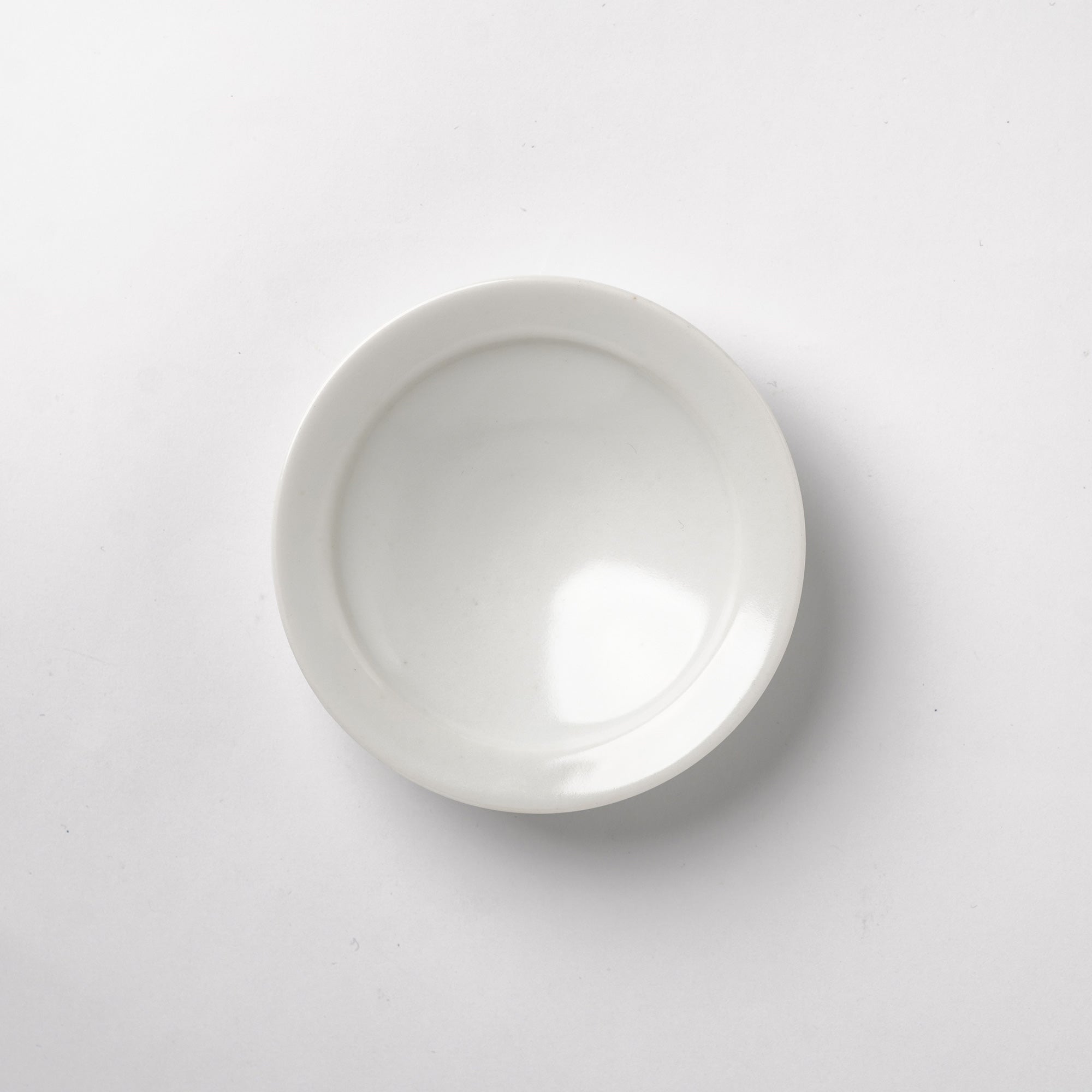 Ryutagama Kenta Nakazato Hakuji Mini Plate – Art on The Table