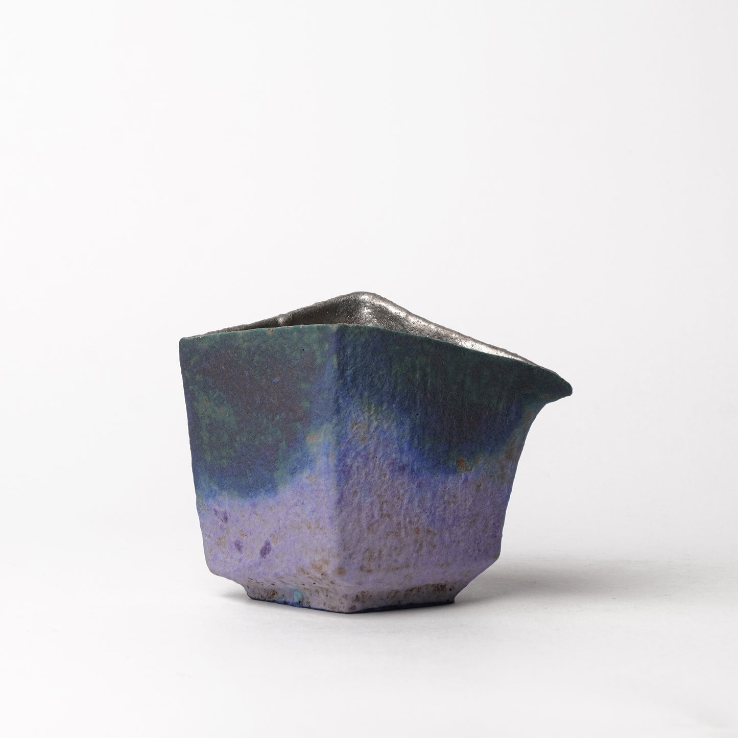 Yusuke Wakasa Katakuchi Sake Dispenser with Platinum