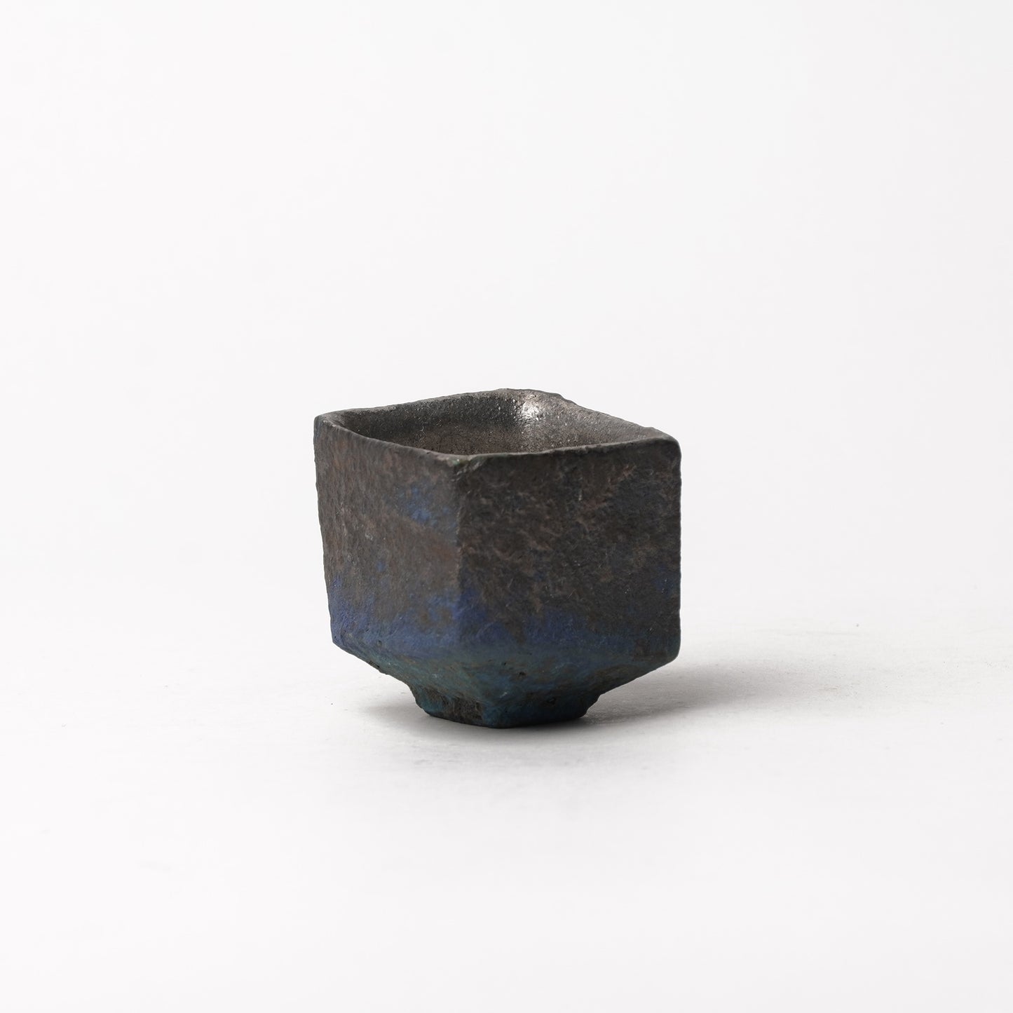 Yusuke Wakasa Guinomi Sake Cup with Platinum