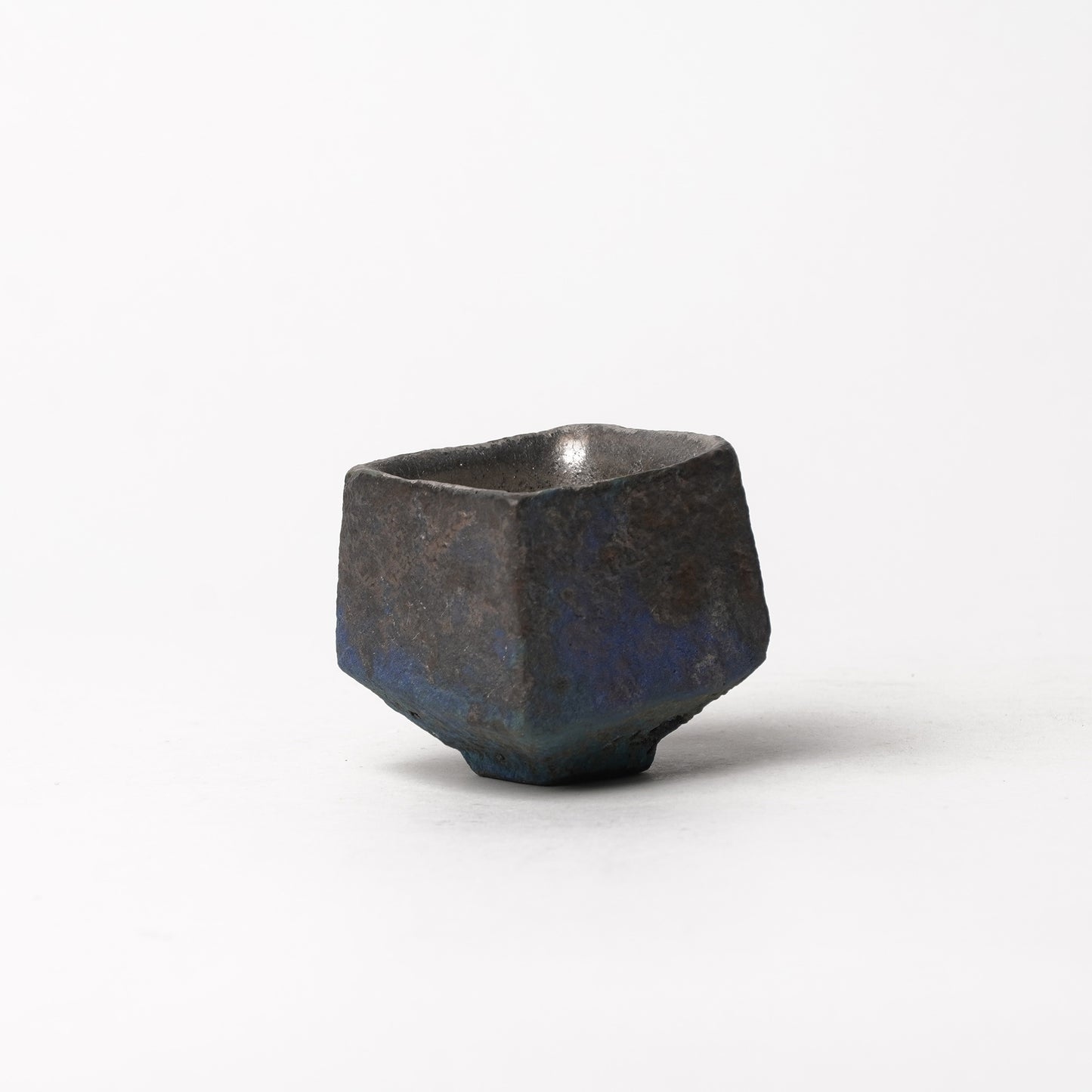 Yusuke Wakasa Guinomi Sake Cup with Platinum
