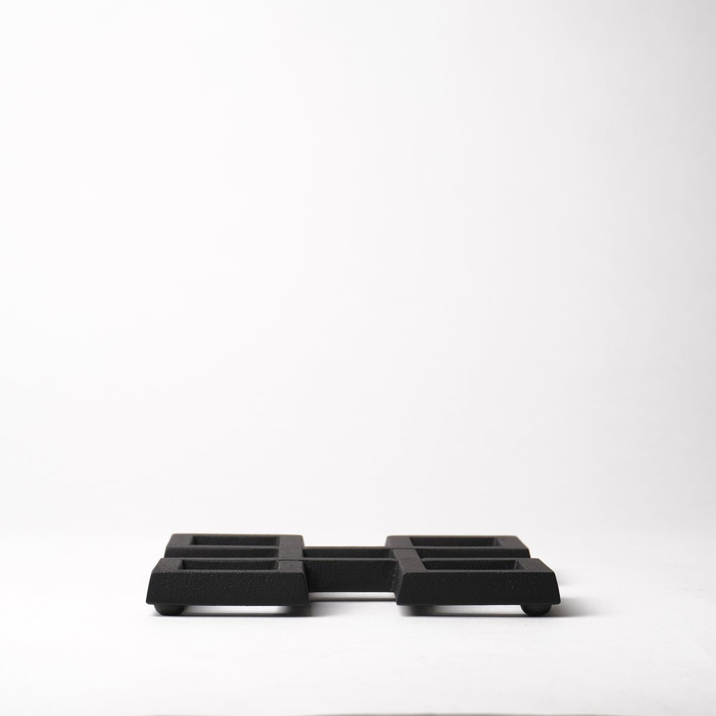 Kamasada Nanbutekki Iron Trivet