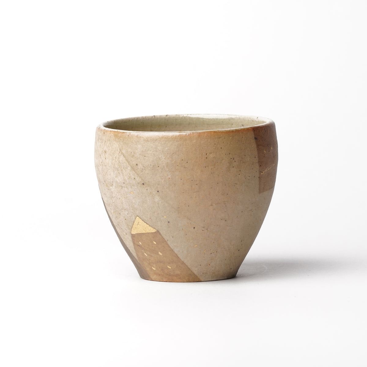 Izumi Sakai Yunomi Tea Cup with gold with gold