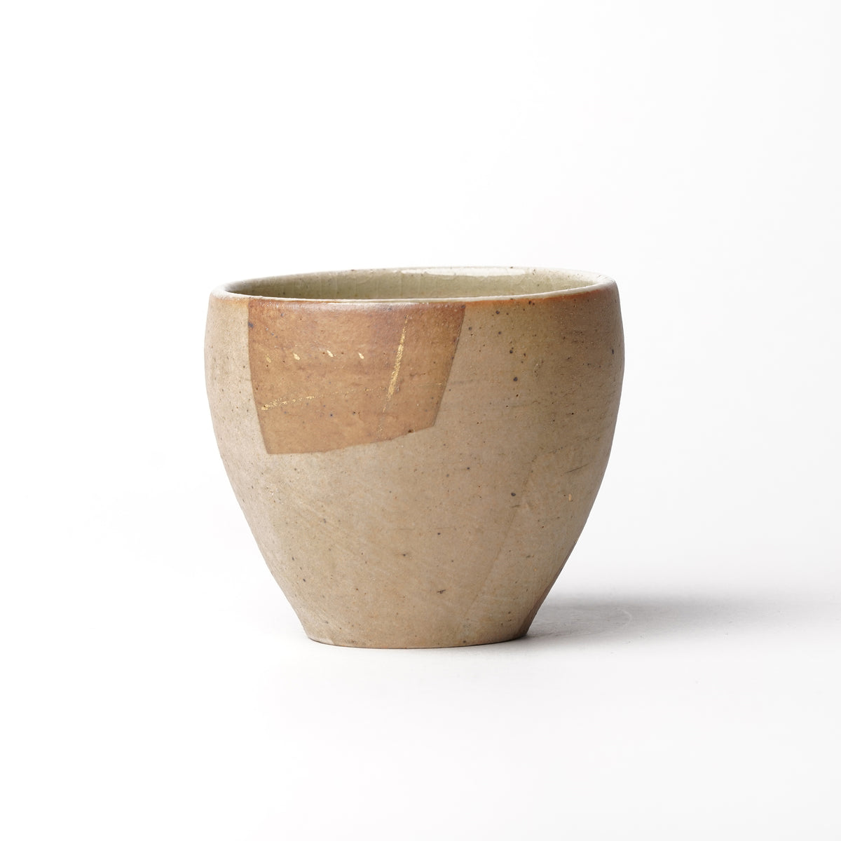 Izumi Sakai Yunomi Tea Cup with gold with gold