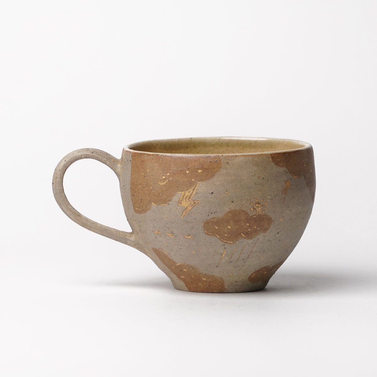 Izumi Sakai Mug with Gold