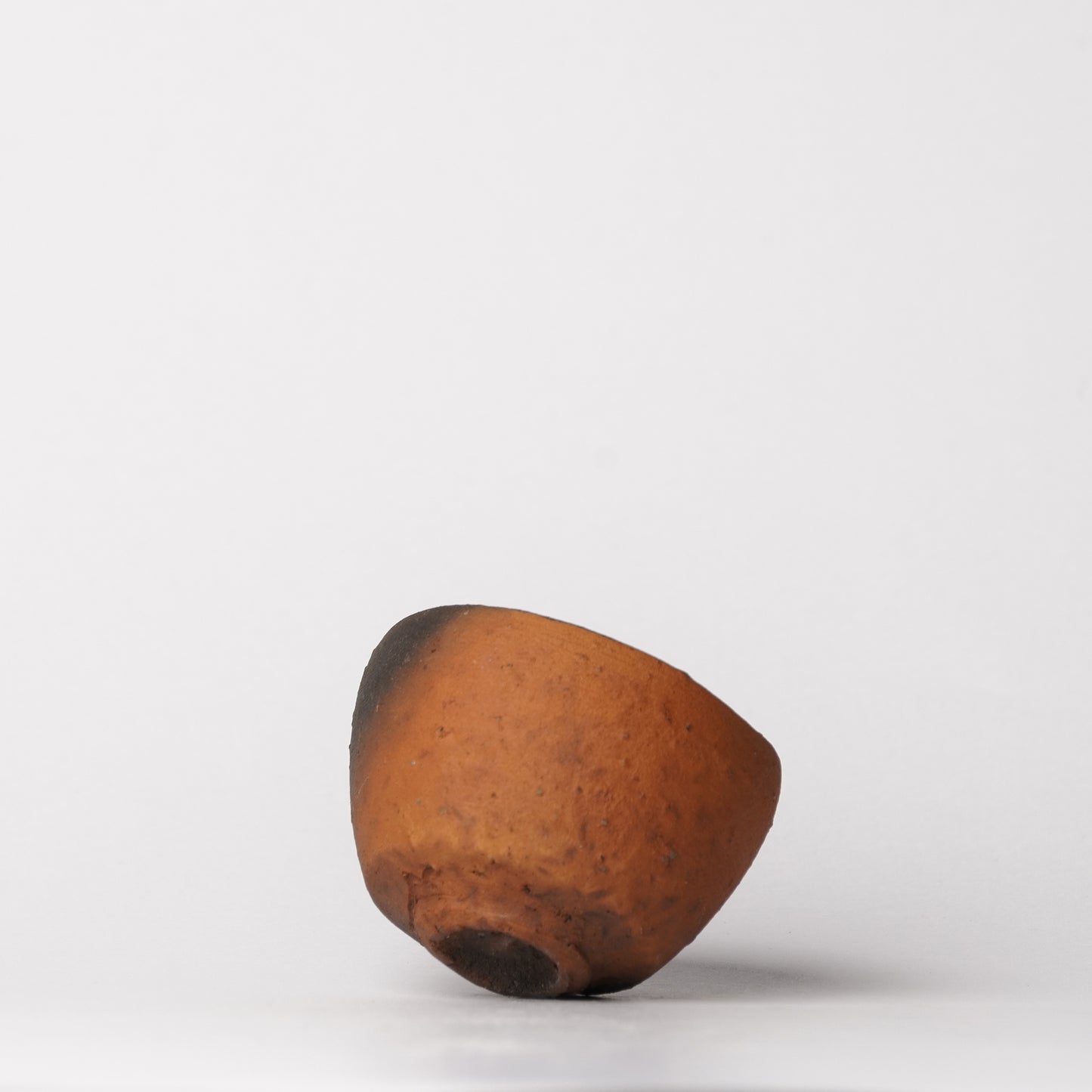 Nobuhito Nakaoka Guinomi Sake Cup Tanka Yakishime with Gold