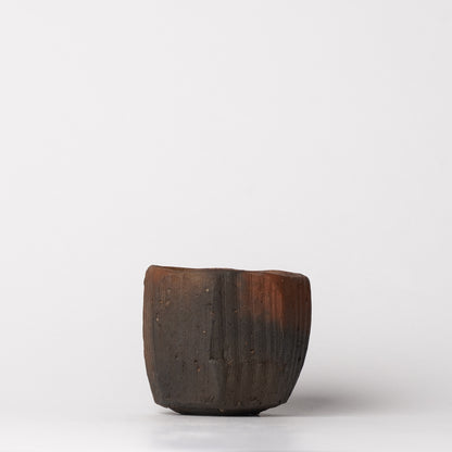 Nobuhito Nakaoka Guinomi Sake Cup Tanka Yakishime with Gold