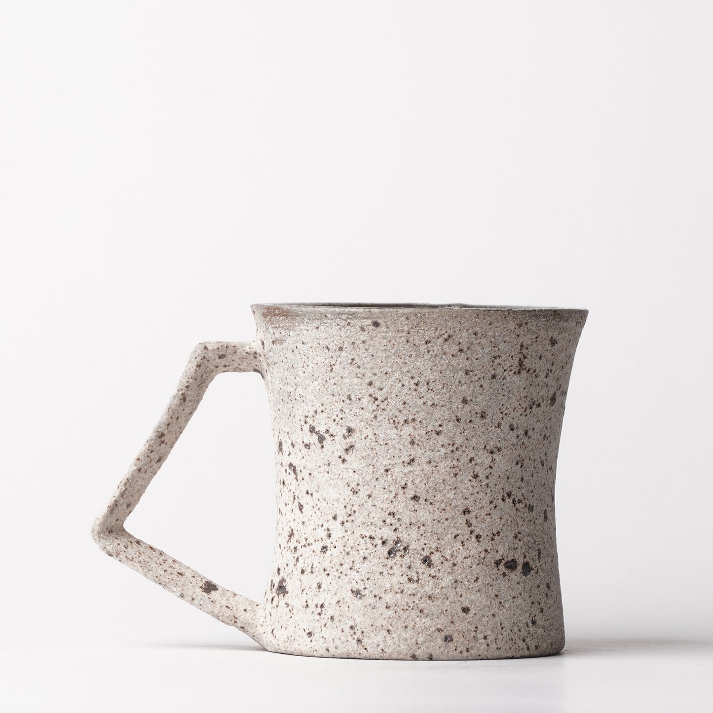 Yusuke Wakasa Coffee Mug White Sand with Platinum