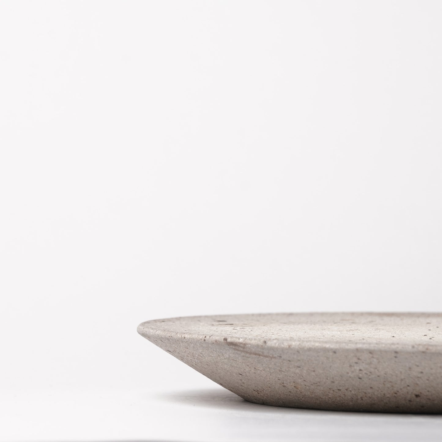 Yusuke Wakasa Double sided White Sand Dinner Plate