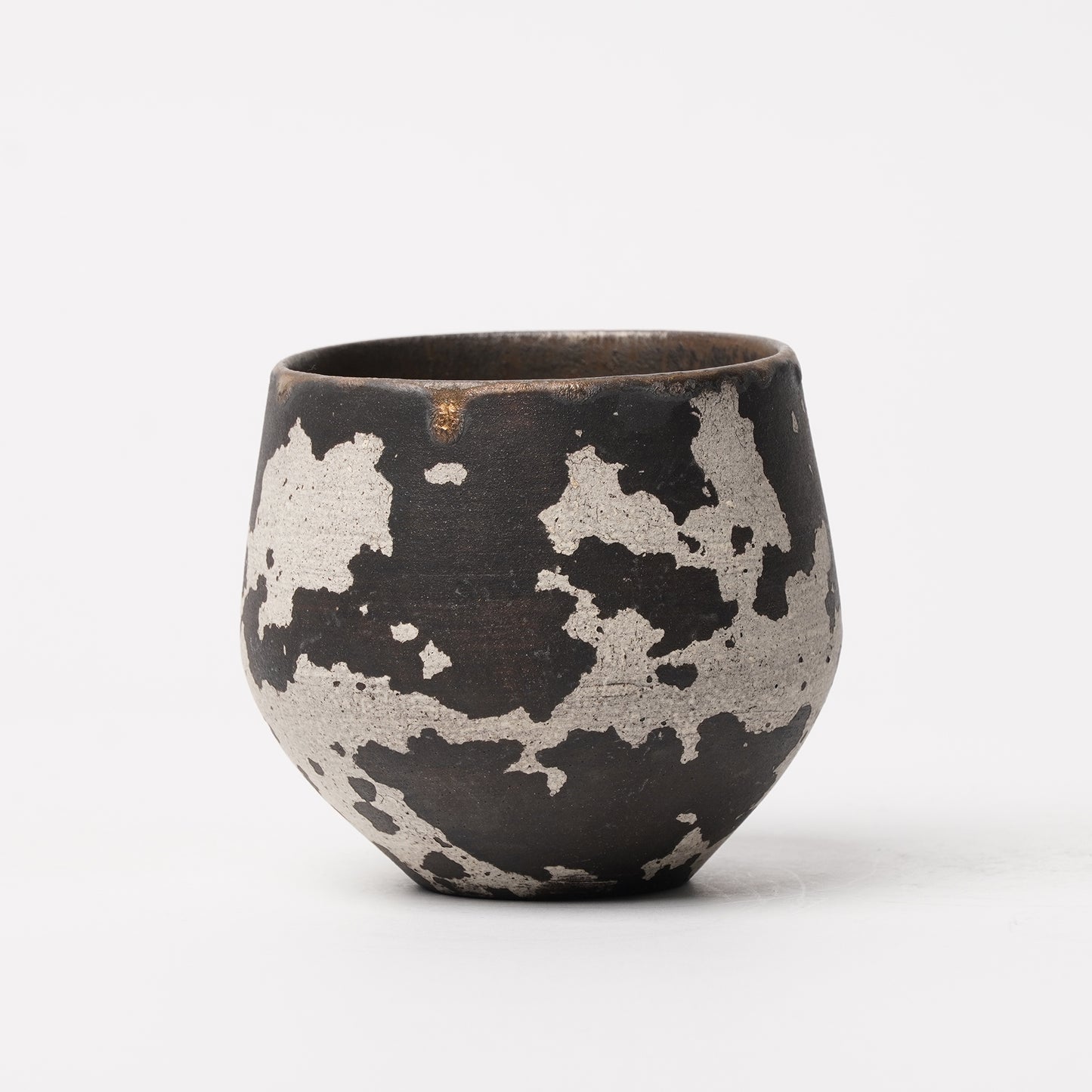 Nobuko Konno Round Cup