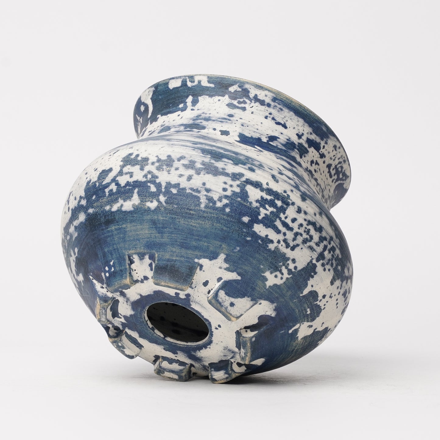 Nobuko Konno planter