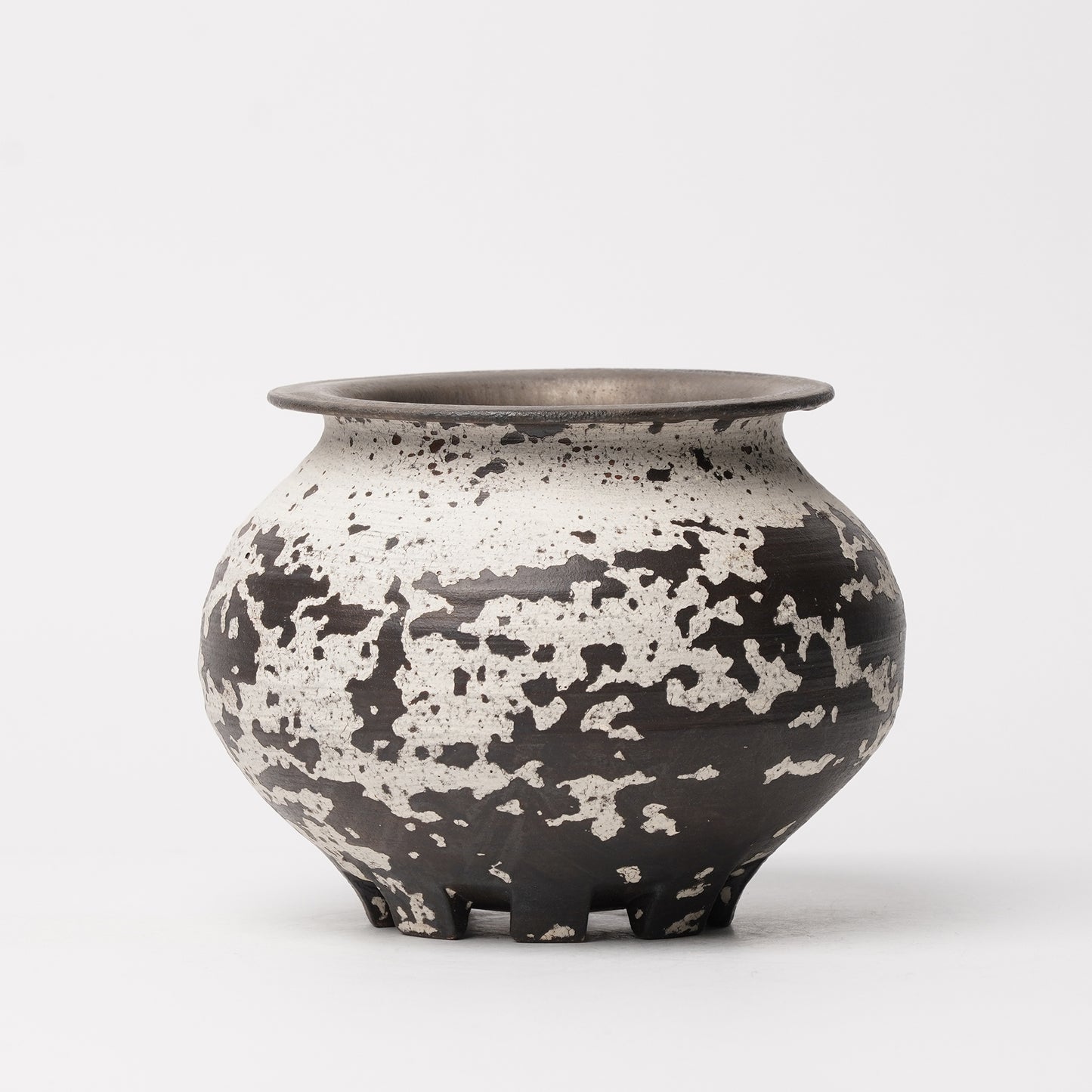 Nobuko Konno planter