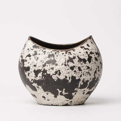 Nobuko Konno planter