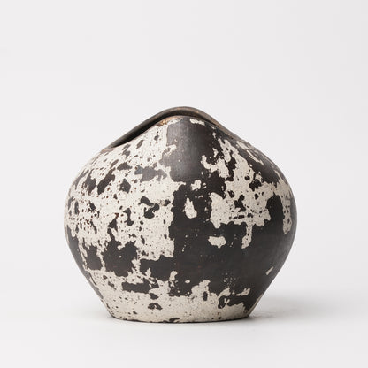 Nobuko Konno planter