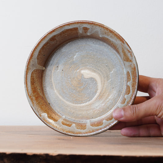 Toshinobu Araya Ryukakugama Hakeme Flat Bowl