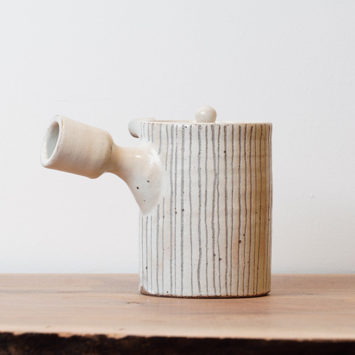 Toshinobu Araya Ryukakugama Kohiki Tea Pot