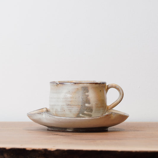 Toshinobu Araya Ryukakugama Cup and Saucer (Mug)