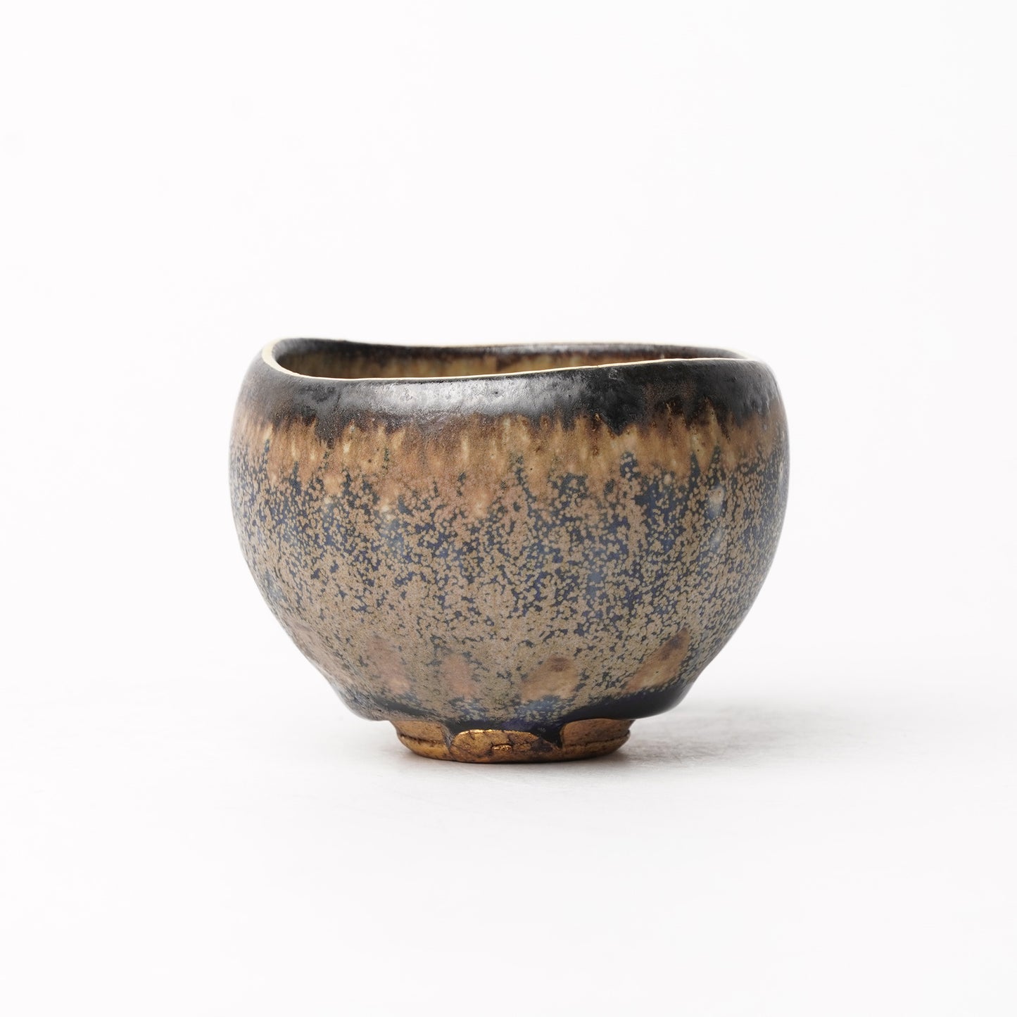 Nobuhito Nakaoka Colored Ash Glaze Guinomi Sake Cup with Gold