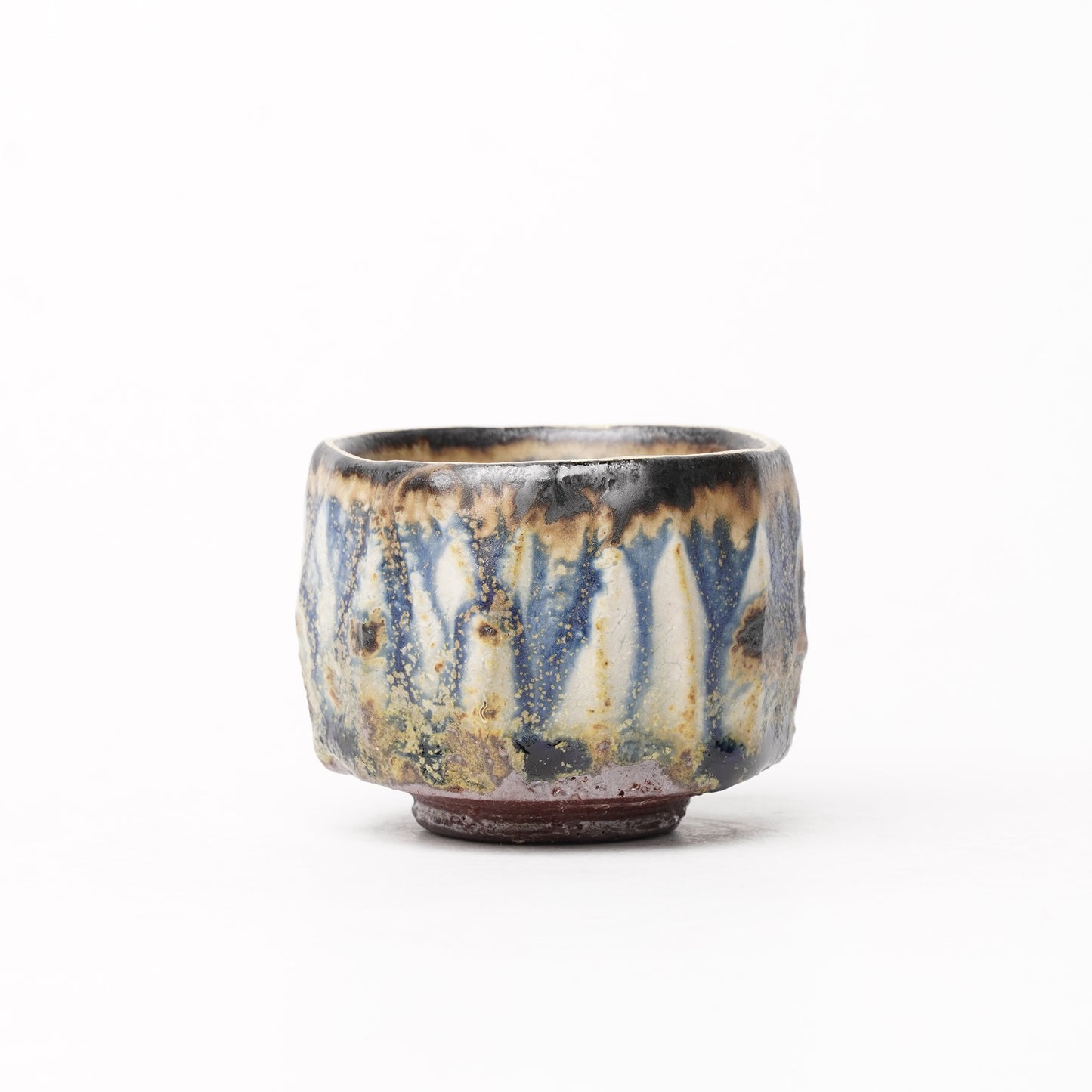 Nobuhito Nakaoka Colored Ash Glaze Guinomi Sake Cup with Gold