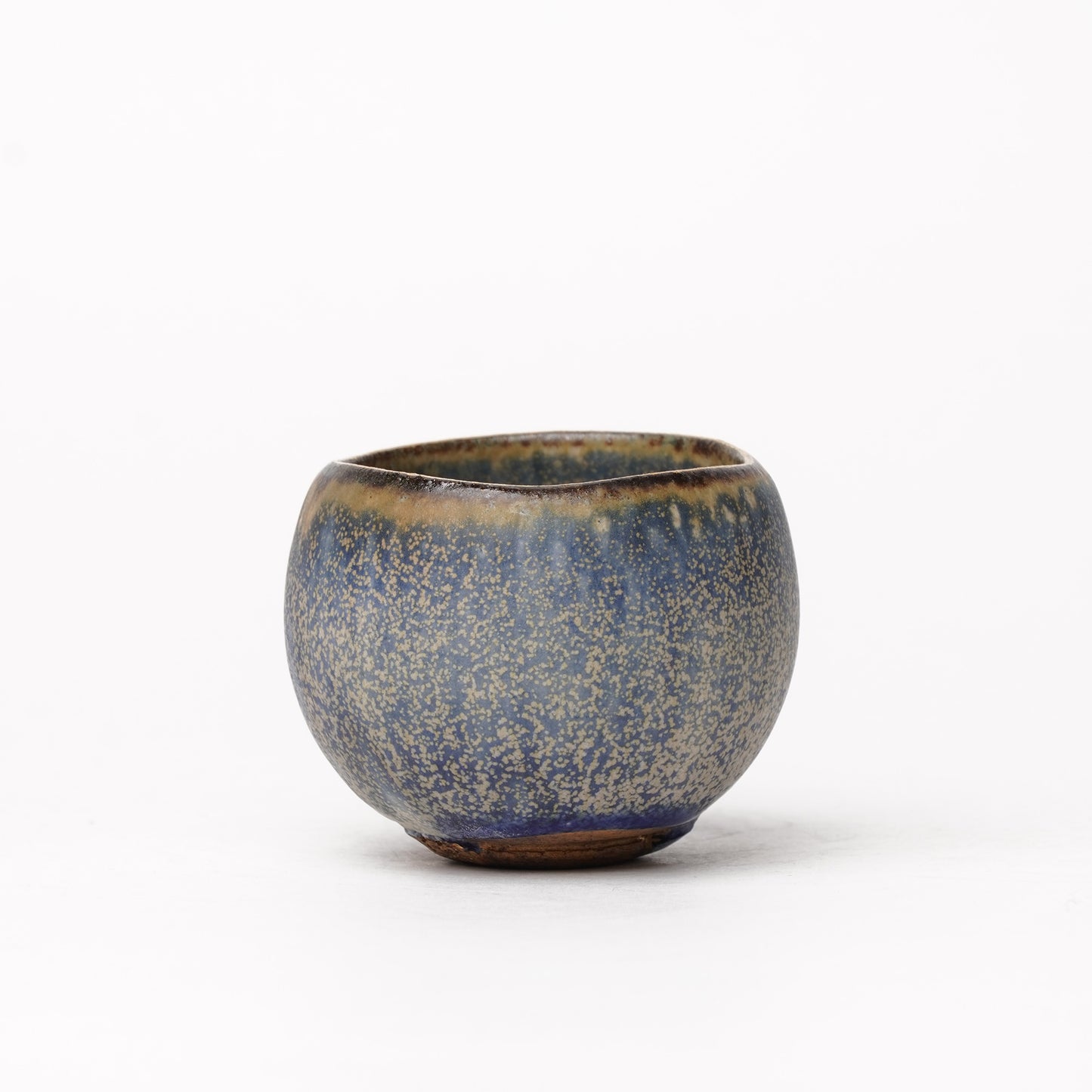 Nobuhito Nakaoka Colored Ash Glaze Guinomi Sake Cup with Gold