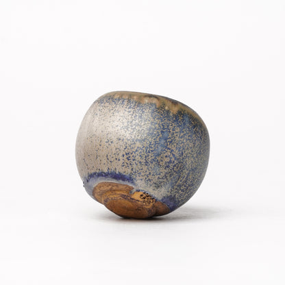 Nobuhito Nakaoka Colored Ash Glaze Guinomi Sake Cup with Gold