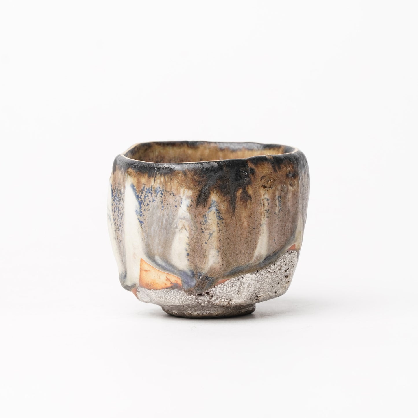 Nobuhito Nakaoka Colored Ash Glaze Guinomi Sake Cup with Silver Gold
