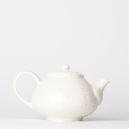 Kaoru Sakurai Tea Pot