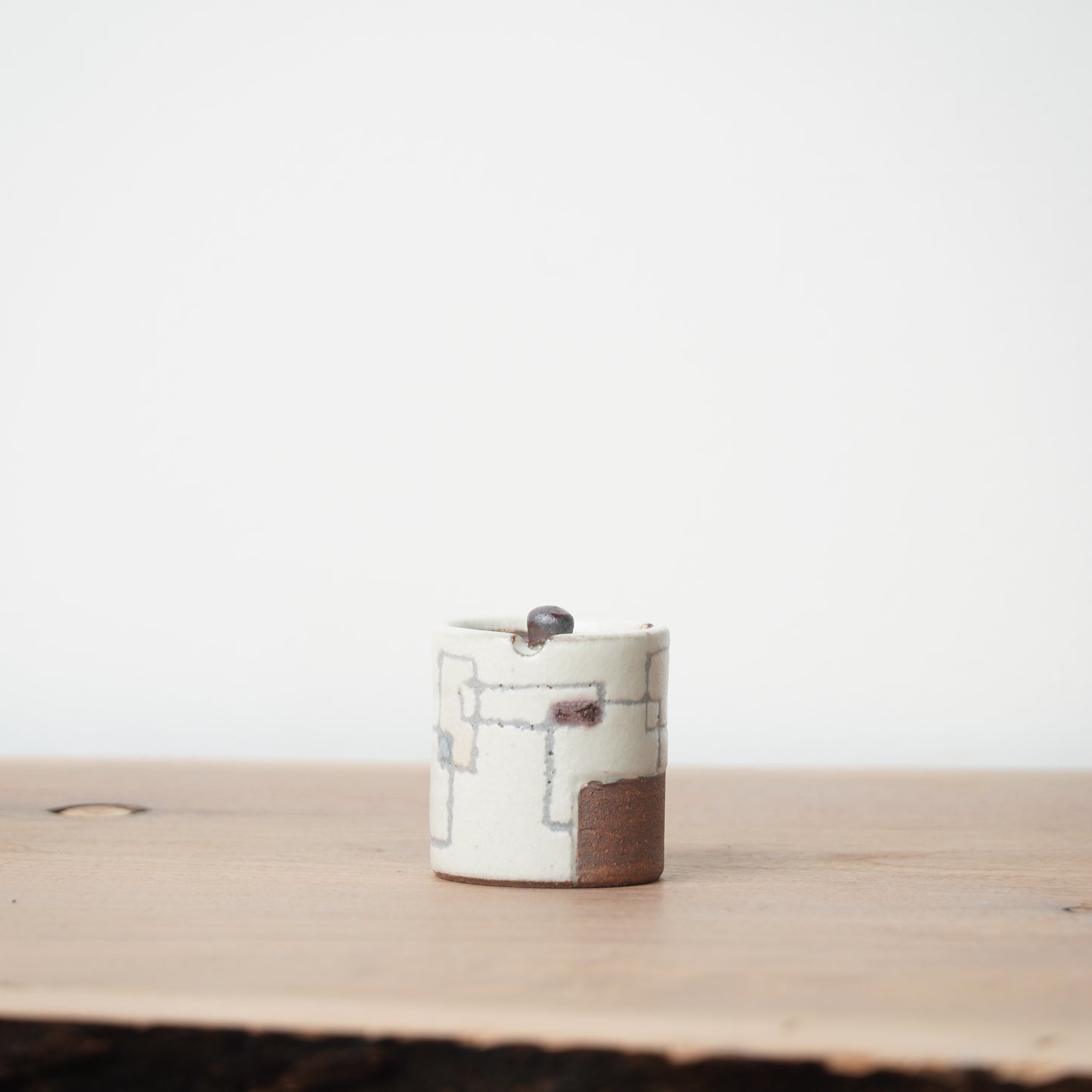 Toshinobu Araya Ryukakugama Kohiki Mini Futamono Container