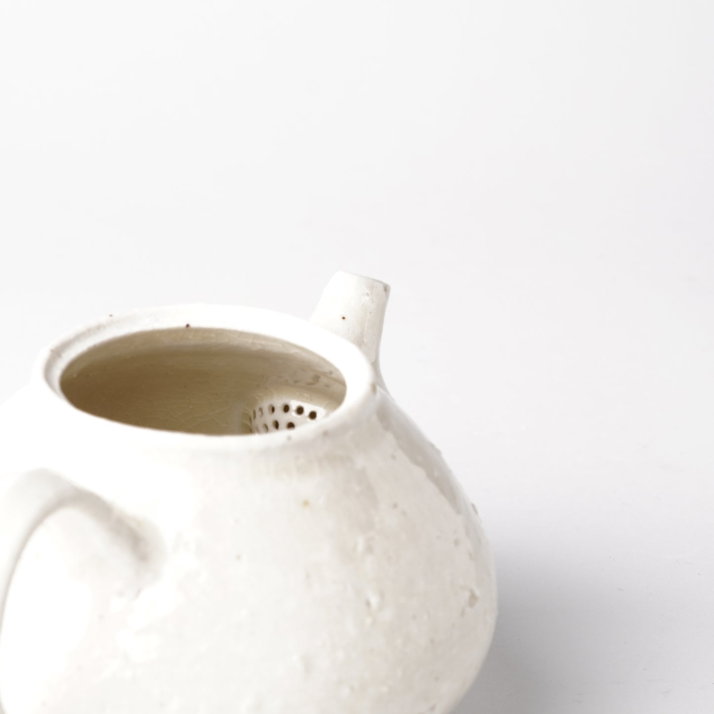 Kaoru Sakurai Tea Pot