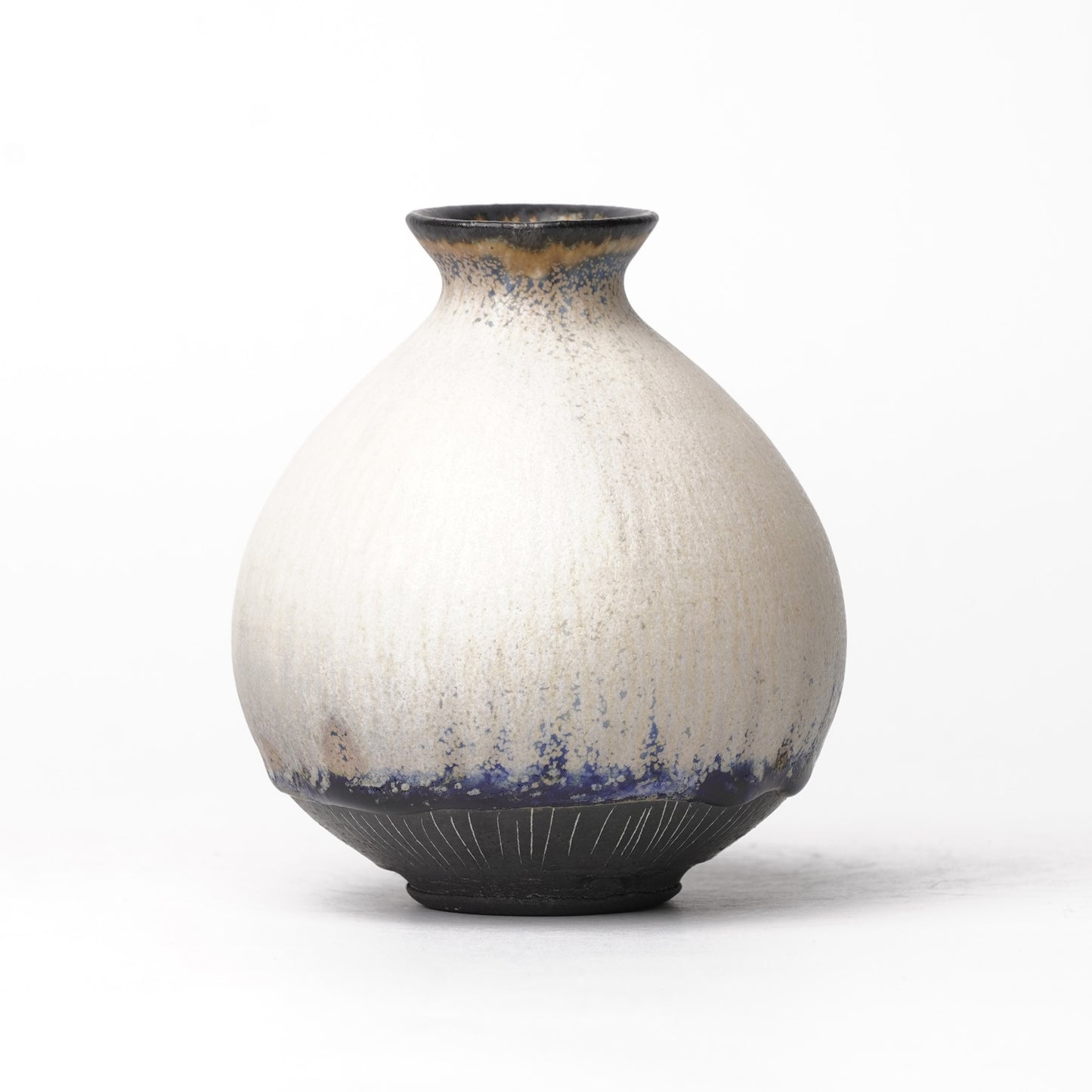 Nobuhito Nakaoka Colored Ash Glaze Tokkuri Sake Saucer