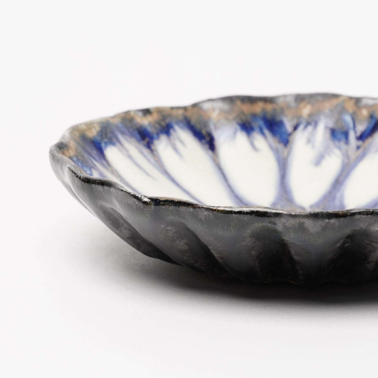 Nobuhito Nakaoka Colored Ash Glaze Flower Shaped Bowl