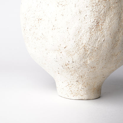 Airi Kagamihara Flower Vase