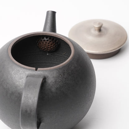 Hands of Mino Exhibition Tatsuya Hattori Tea Pot with silver