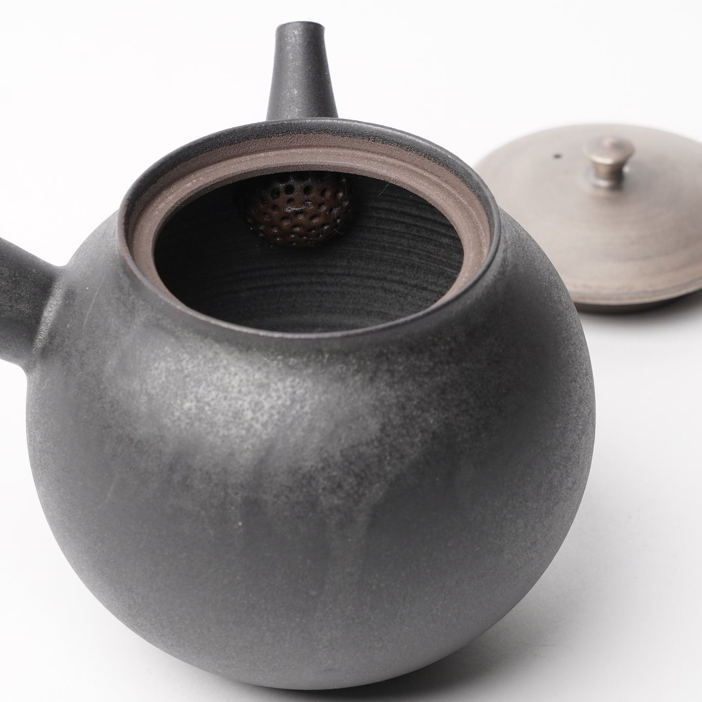 Hands of Mino Exhibition Tatsuya Hattori Tea Pot with silver