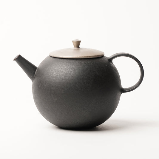 Hands of Mino Exhibition Tatsuya Hattori Tea Pot with silver