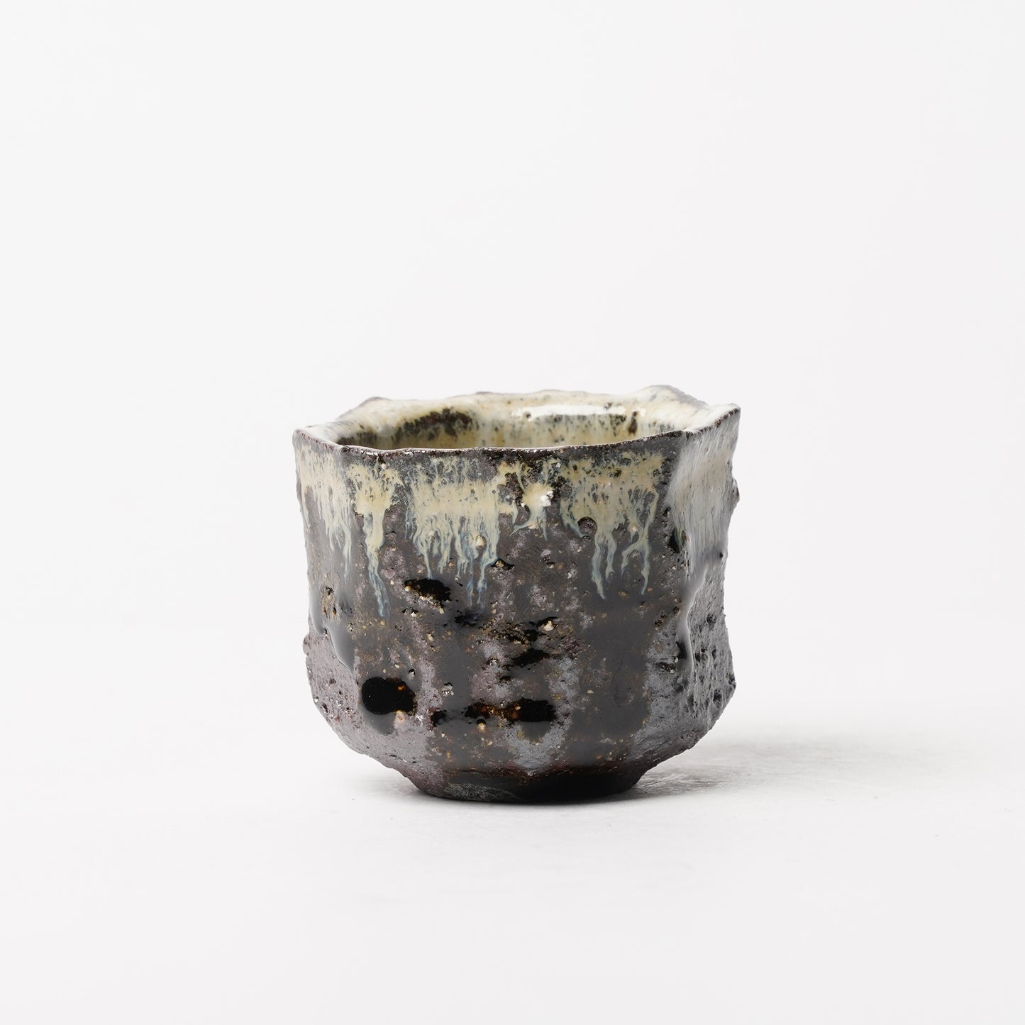 Nakagawa Jinenbogama Chosen-Karatsu Wood fired Guinomi Cup
