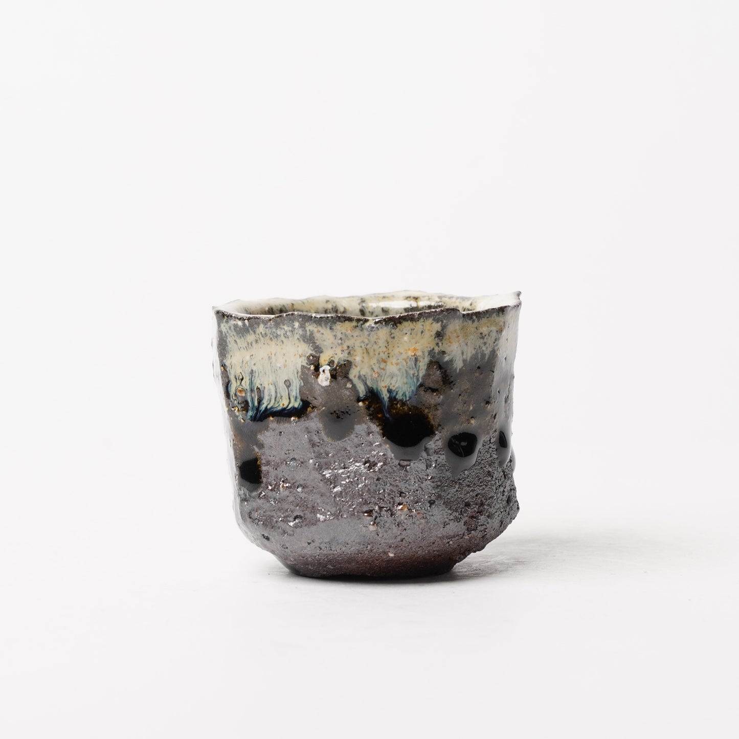 Nakagawa Jinenbogama Chosen-Karatsu Wood fired Guinomi Cup