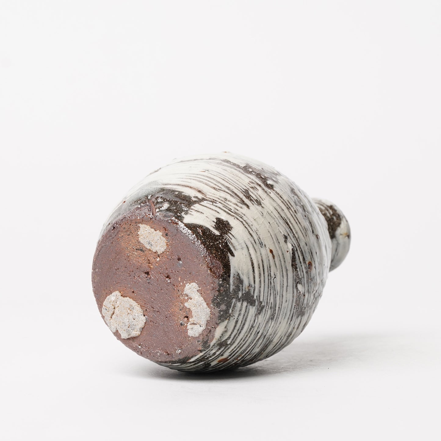 Nakagawa Jinenbogama Karatsu Wood fired Hakeme Tokkuri Sake Server