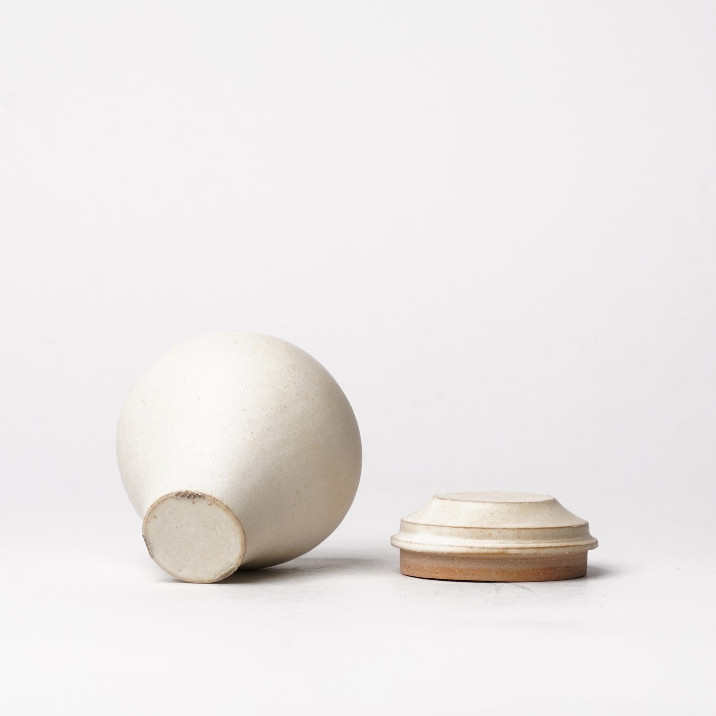 Yuta Tsukamoto Futamono Container White