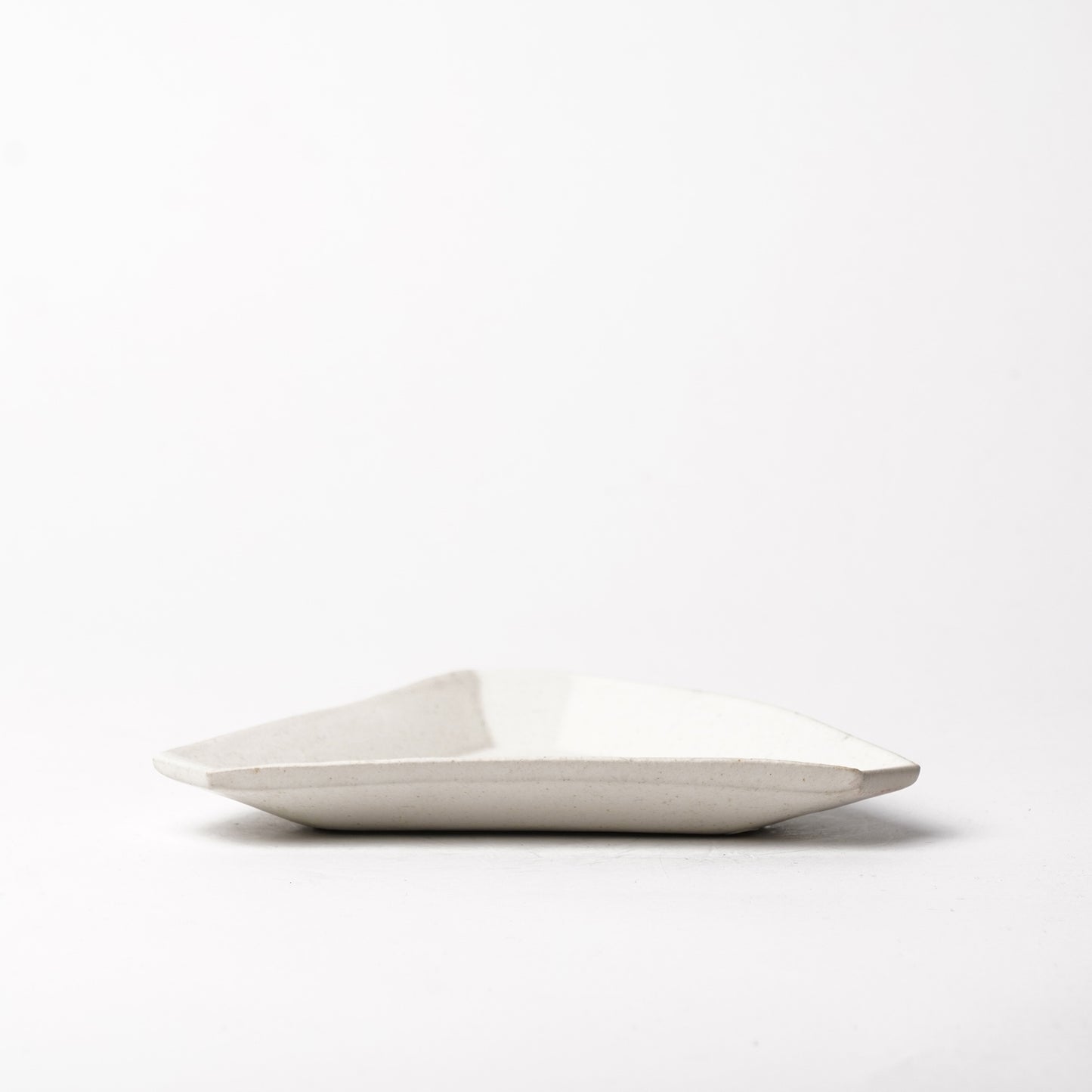 Yuta Tsukamoto Triangle Plate White