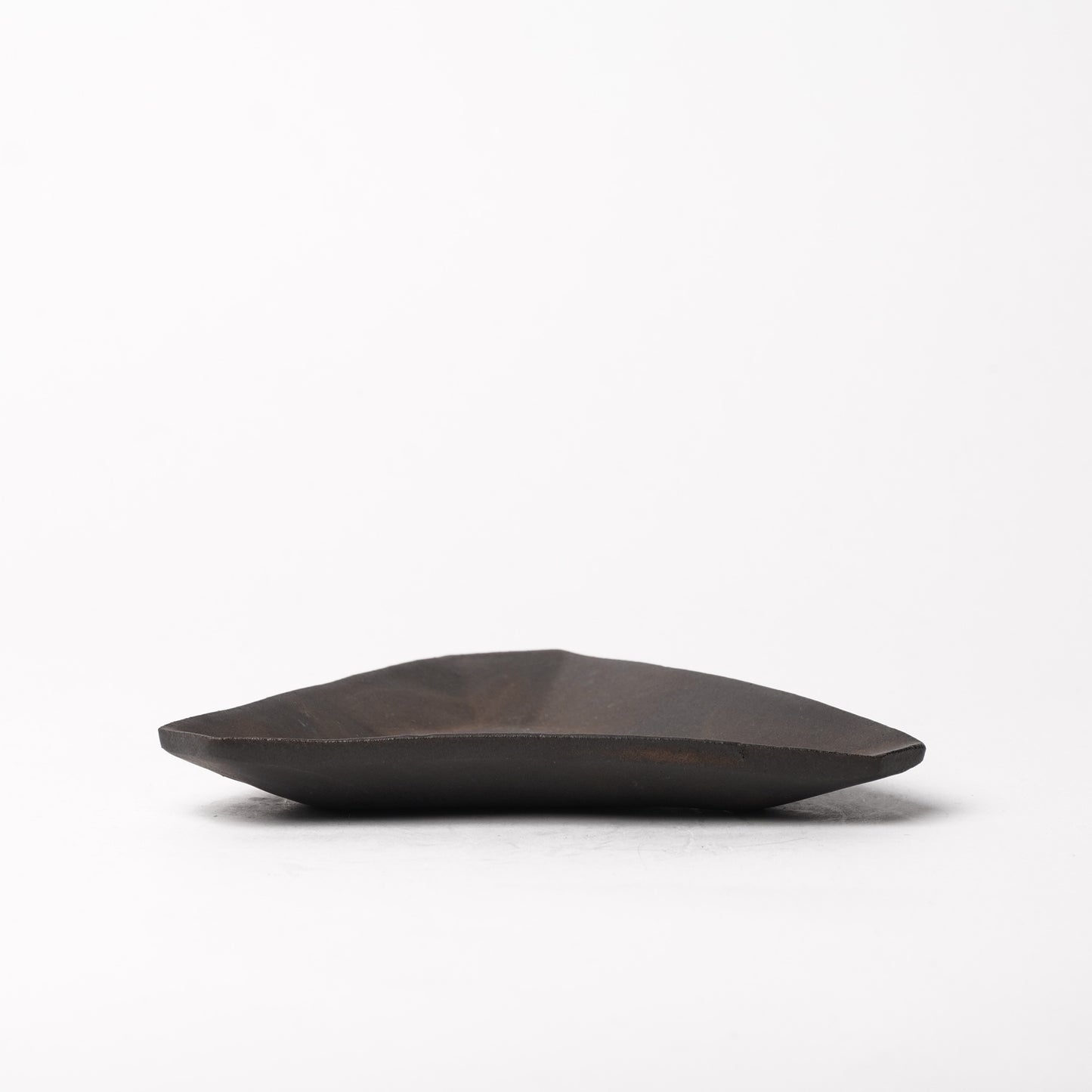 Yuta Tsukamoto Triangle Plate Black