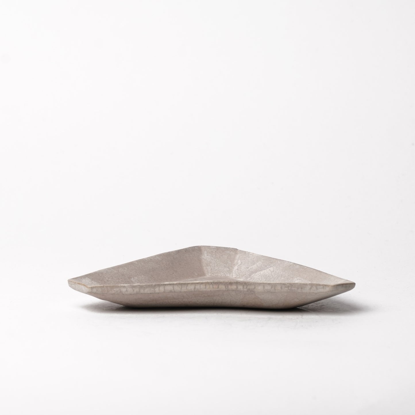 Yuta Tsukamoto Triangle Plate Soft Silver