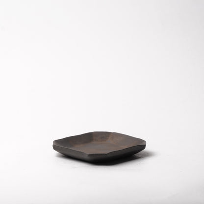 Yuta Tsukamoto diamond-shaped Plate Black