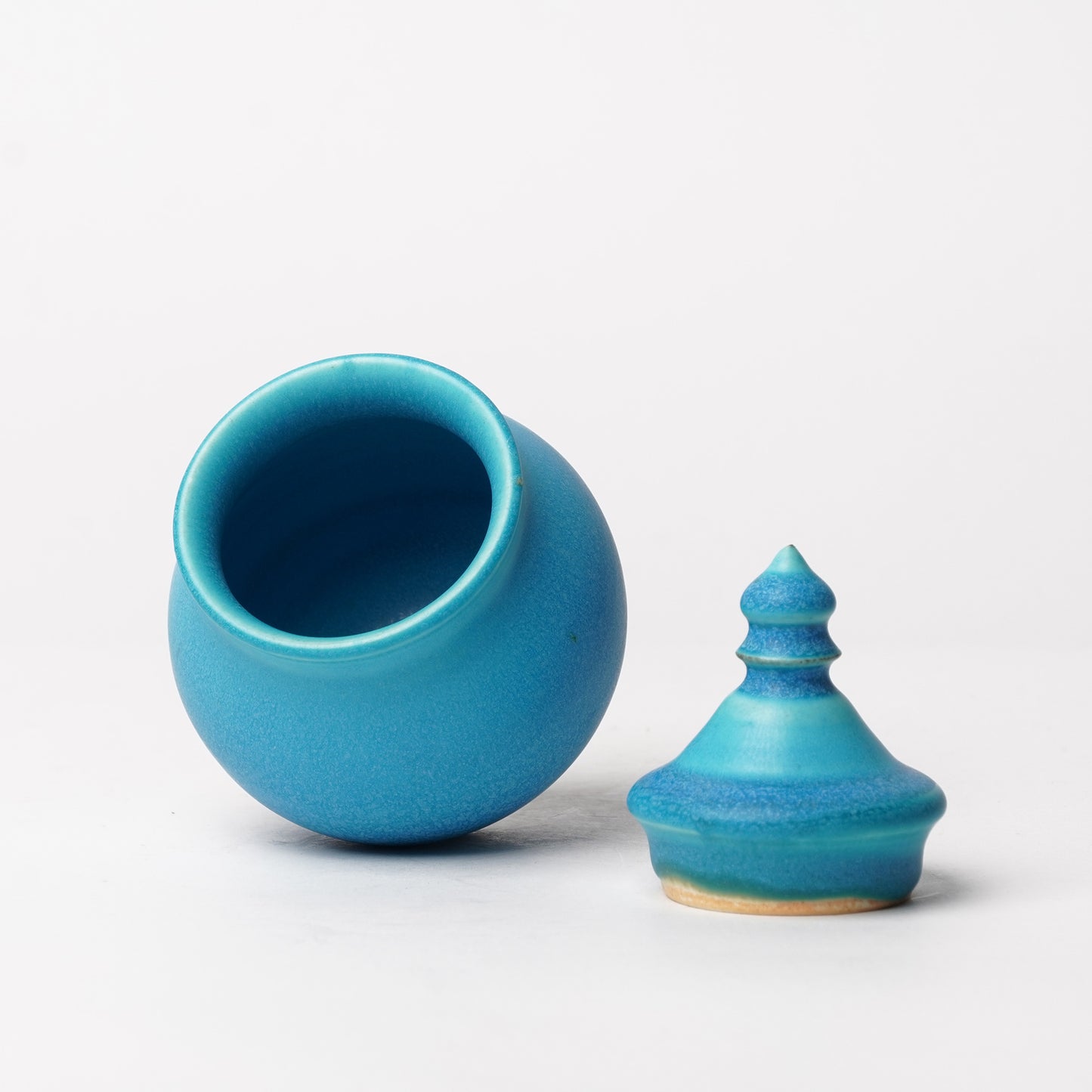 Nobuyuki Hagiwara Futamono Container